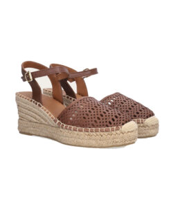 Alternative view of A8611